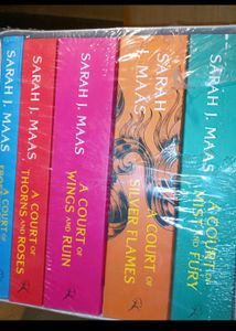 Sarah J Maas A Court Of Thorns And Roses