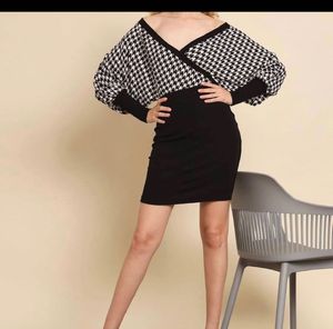 Chic Houndstooth Dress