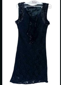 Globus Elegant Black Lace Dress