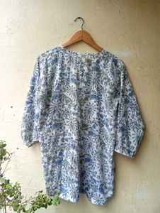 Floral Print Top/Tunic (Women)