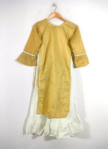 Light Olive And White Layered Kurtas (Women&#39;s)