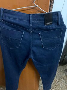 SKINNY NAVY BLUE JEANS