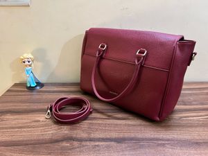 Miraggio Burgundy Handbag