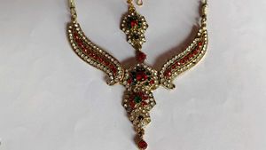 Indian Jewelry Set