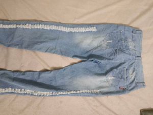 Cute Jeans with Lace Detail