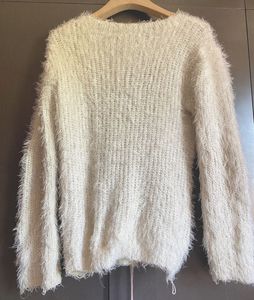 ✨ Cozy White Fluffy knit Sweater ✨