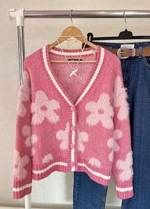 Pintresty 🌸Oversized Cardigan Fb Sister Story