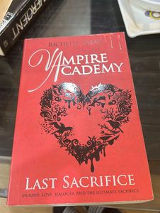 5 Vampire Academy series books
