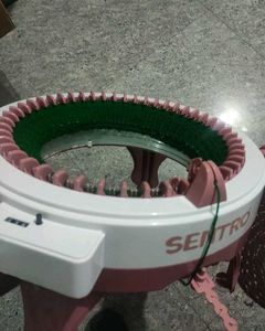 Sentro Knitting Machine