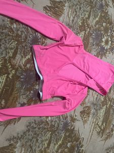 Workout Cropped Hood