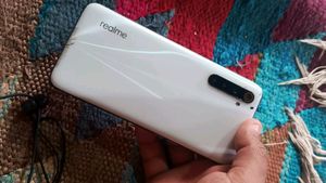 Realme 6i