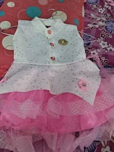 Girl&#39;s Party Dress