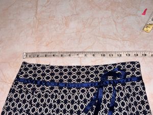 Navy &amp; White Patterned Skirt💙🤍