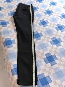 Beautiful Women&#39;s Black Jeans