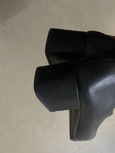 Black Vintage Leather Strap Heels
