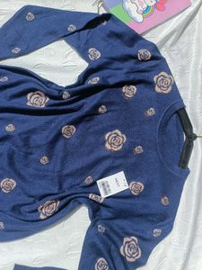 Rose Knit Sweater Or Pullover 💙