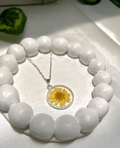 Elegant Daisy
