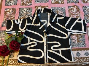 Abstract Print Crop Oversized Shirt