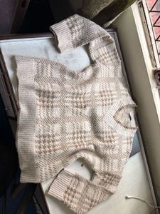 Patterned V-Neck oversized Sweater