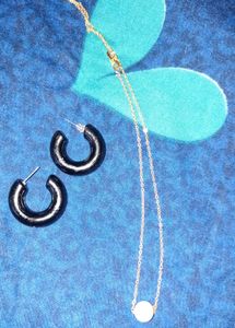Pearl and Gold Necklace