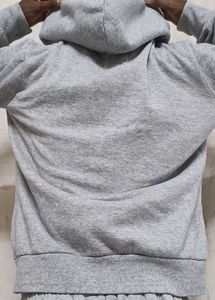 Unisex Gray Hoodie - Cozy &amp; Stylish!
