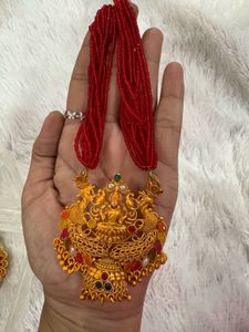 Beautiful Temple Matte Finished Short Necklace