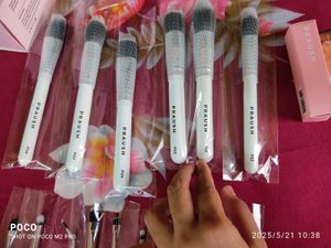 Praush beauty 16 Face And Eyes brush