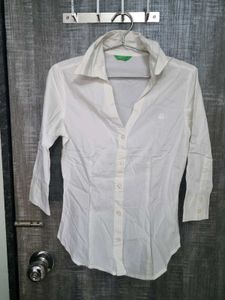 Sleek White Skinny-Fit Shirt