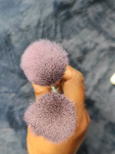 Set Of 8 Makeup Brushes