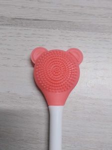 SILICONE FACE MASK APPLICATOR