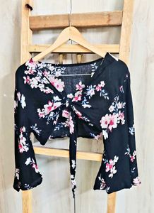 Black Floral Print Crop Top Size-30-32