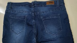 R&amp;B Bell Bottom Women Jeans 30 Size