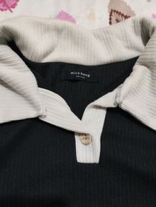 Korean Style Black Collar Crop Top