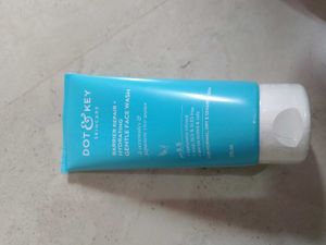 Dot And Key Facewash
