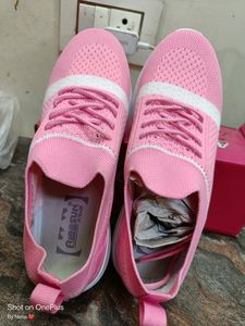 Beautiful Pink Colour Girls Sports Shoes 😍😍
