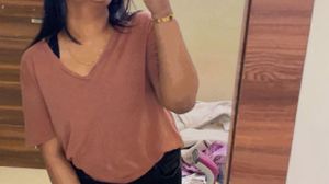 Classy Evergreen H&M T Shirt V Neck