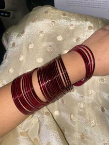 Red Glass Bangles