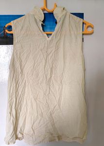Sleevless Stylish Off-white Shoppers Stop Top XL