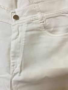 Stylish White Women&#39;s Jeans