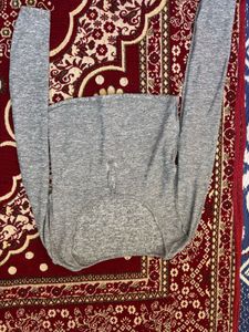 Gray Long Sleeve Crop Top