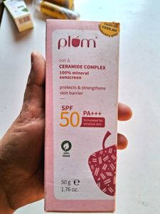 Plum Oat & Ceramide Sunscreen