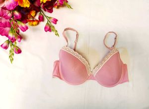 🇳🇿💫💗 Pink Lace Trim Bra