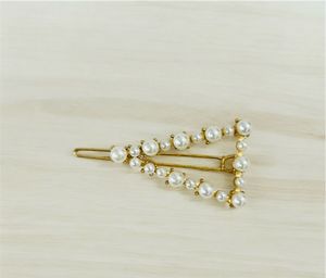 2 Pieces Pearl Clip, @ ₹40/- Per Piece