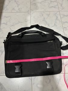 MDI Premium Sling Laptop Bag with 5 Chains