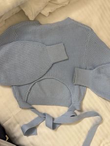Cute Light Blue backless Knit Sweater