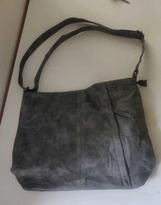 GREY SHOULDER BAG