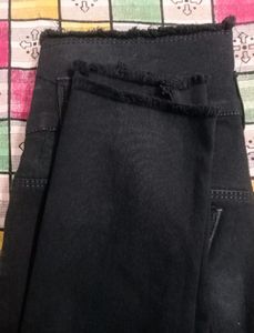 Triple Buttoned Slim Fit Denim Jeans