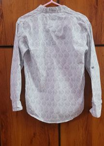 Lightly Used Shirt for Kids (Size 32)
