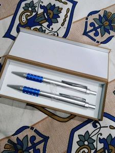Pen Set in Box