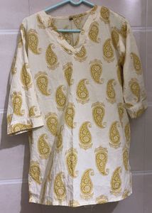 Elegant Paisley Print Kurti